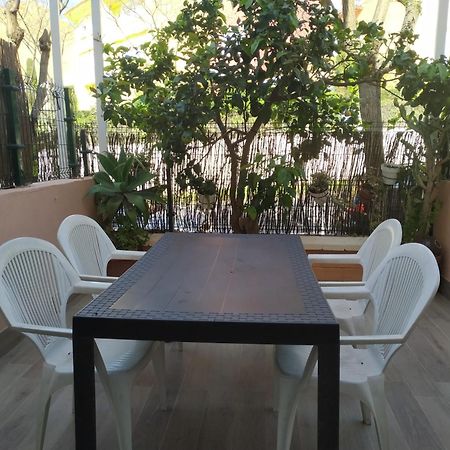 Apartamento อิสลันตียา ภายนอก รูปภาพ