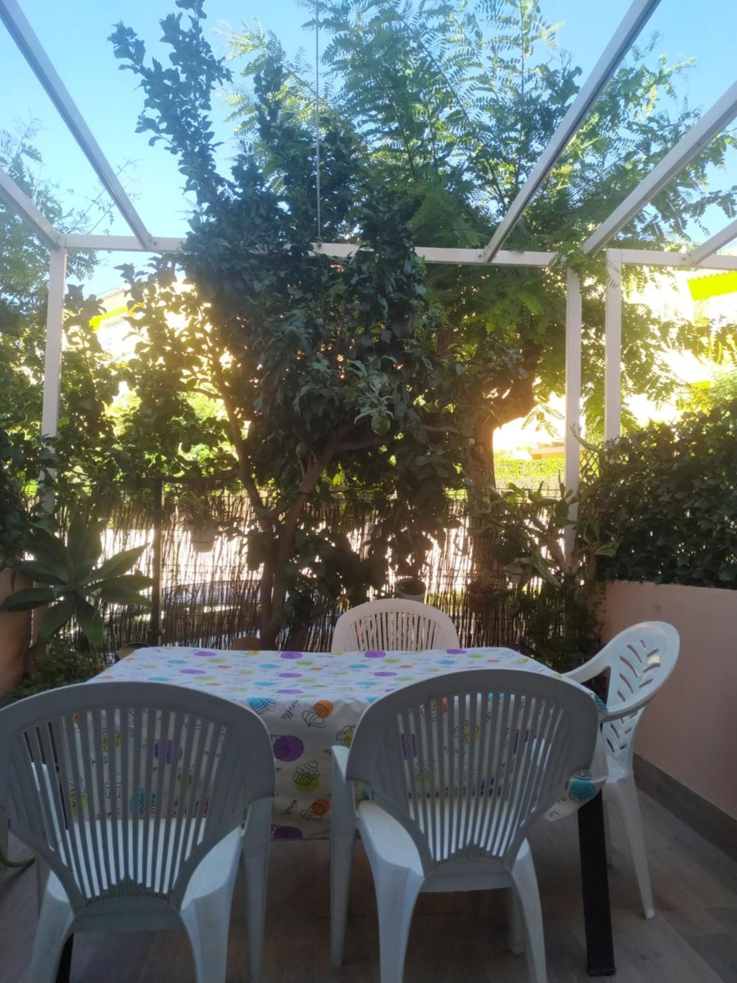 Apartamento อิสลันตียา ภายนอก รูปภาพ